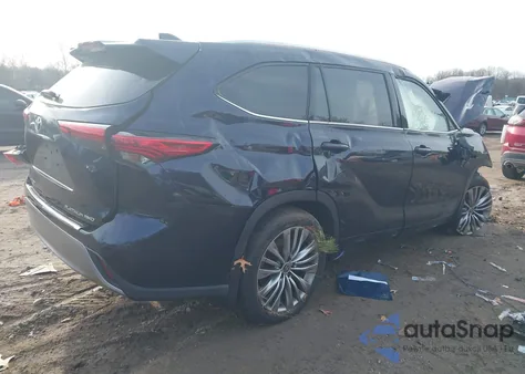 2021 Toyota Highlander Platinum z USA, uszkodzony, nr VIN 5TDFZRBH9MS126402